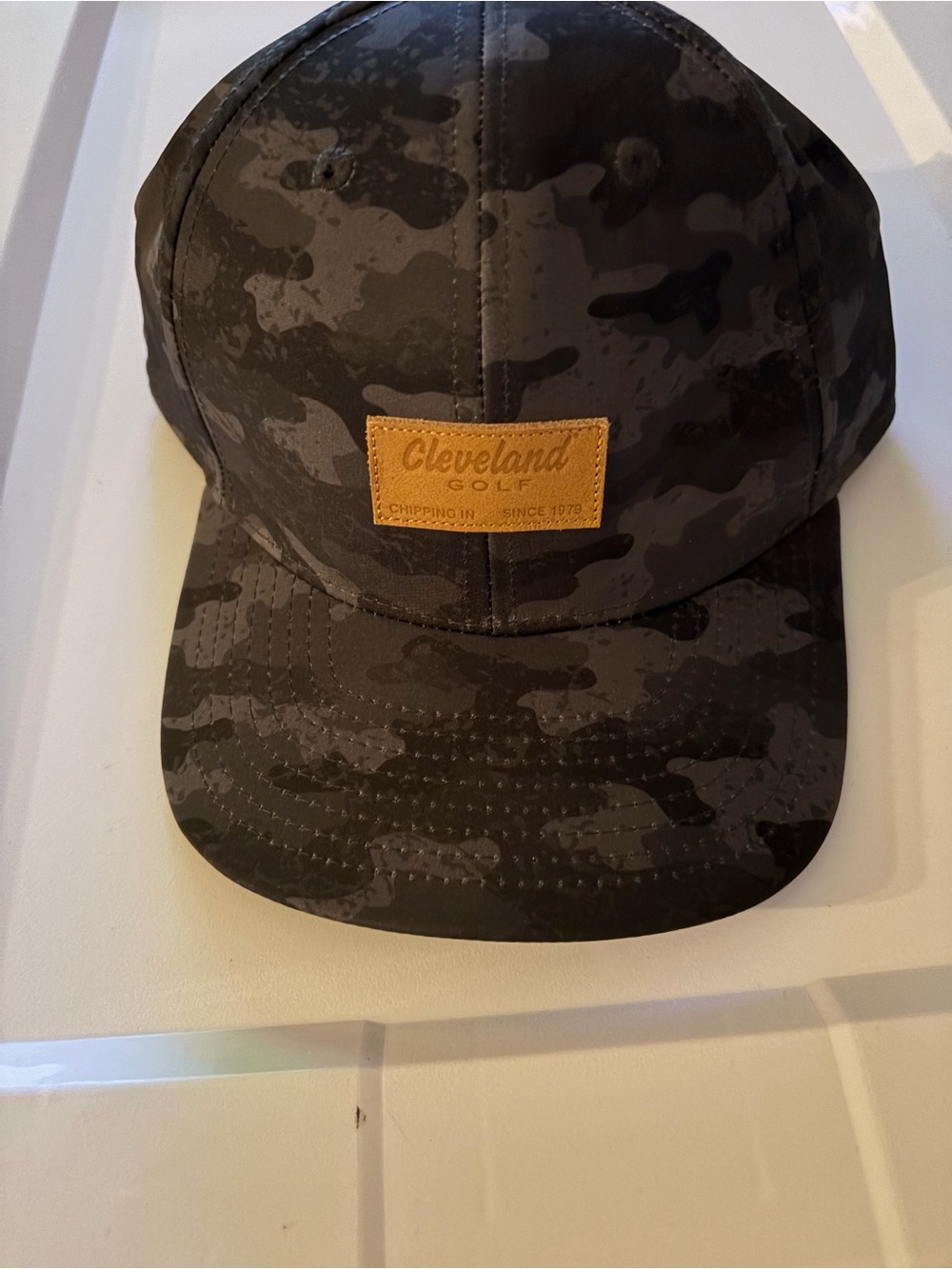 Cleveland Golf Men's Black Camo Performance Hat
